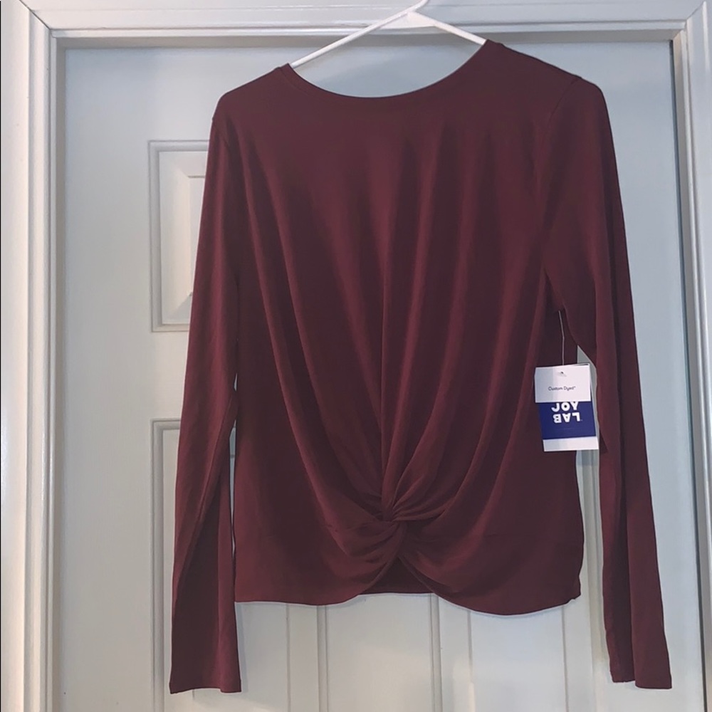 Red/Purple knot shirt